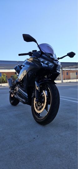 2020 Kawasaki ninja 400 abs