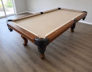 Elegant 8’ Pool Table (Free Delivery & Pro Setup)