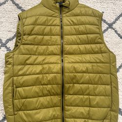 Zara puffer vest size L