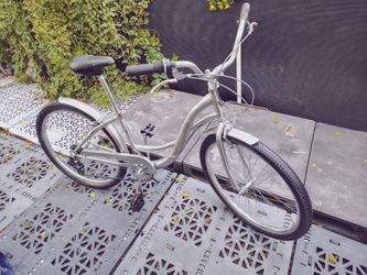Nice Kent unisex 26" Bike