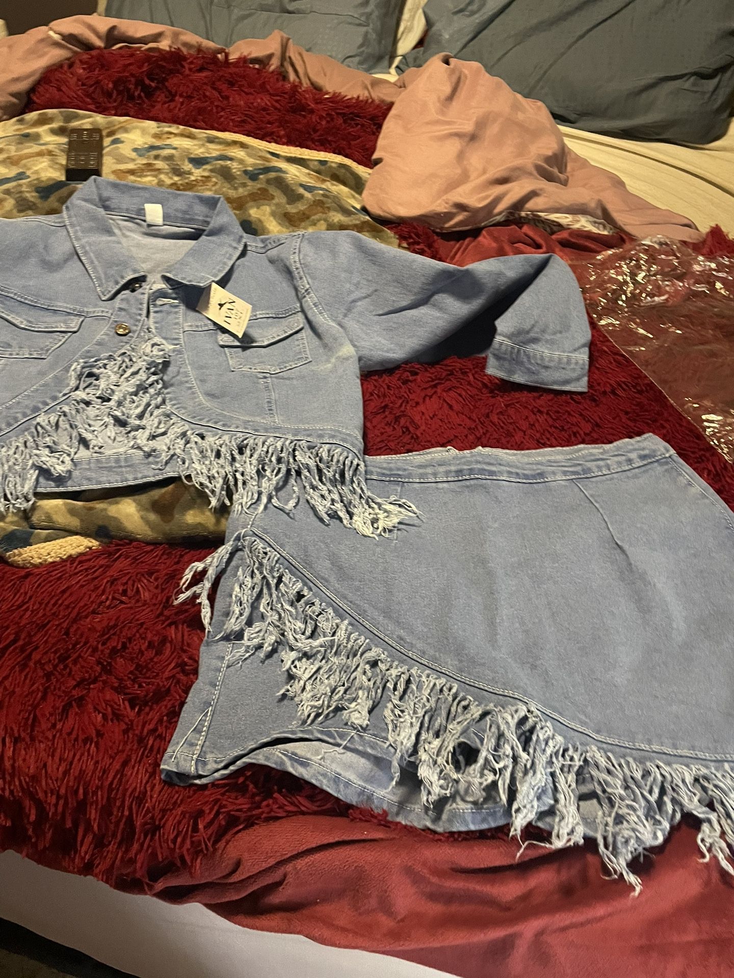 Skirt and has shorts in the back with jean jacket matching set brand new
