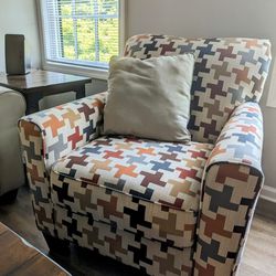 Armchair - Like new condition 
