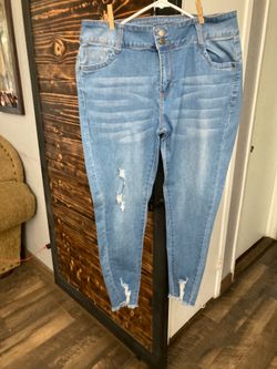 Woman’s Jeans Size 16