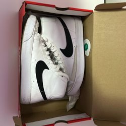 Nike Blazer Low ’77 