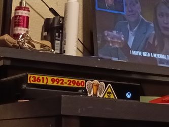Xbox w controller and lil screen mpu