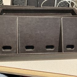 Néw Charging Station in the box