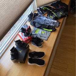 Nike Boys Size 5,7,8,11 Shoes And More