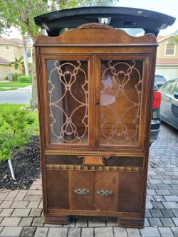 Vintage Dinning Room China Cabinet