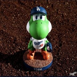 Yoshi Bobble Head 