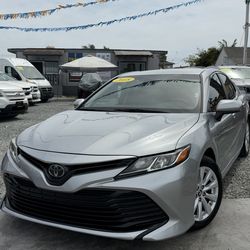2018 TOYOTA CAMRY