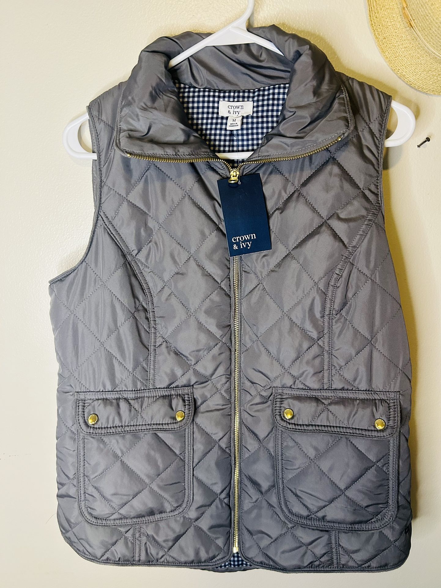 Crown & Ivy Puffer Vest 