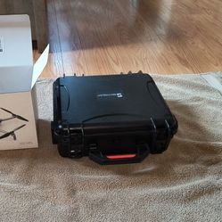 DJI Mini 4 Pro Fly More Combo Plus (RC 2 + 3 Batteries) Drone/Hardcase/cam lens
