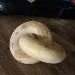 Wooden Rings Figurine New