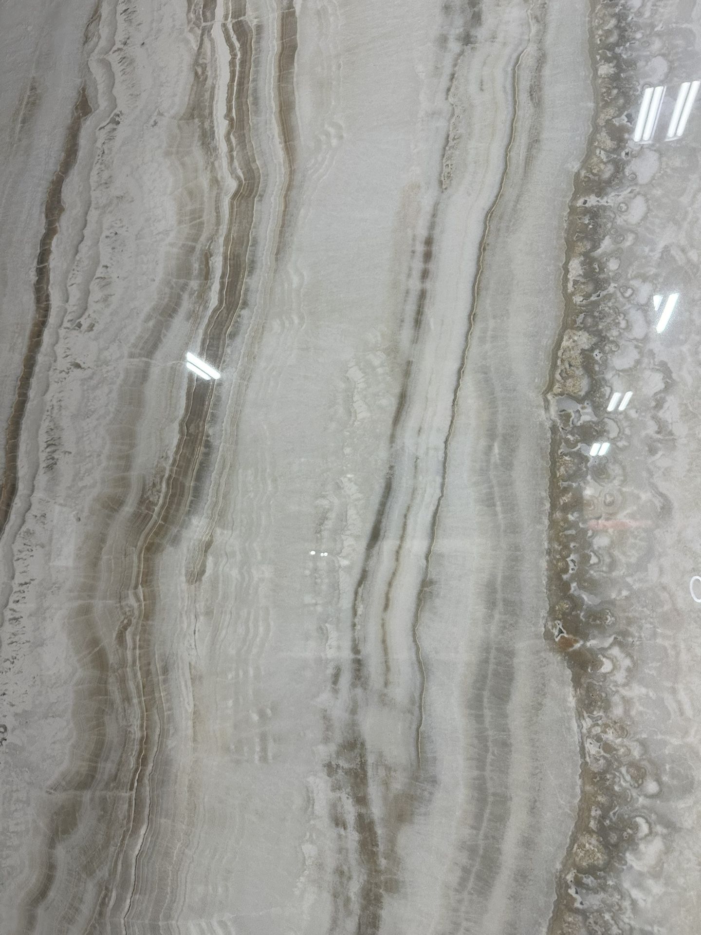 Polished Porcelain Tile by ELYT