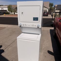 Stackable Laundry Center Washer Dryer Electric 60 Day Warranty