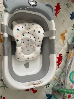 Baby bathtub