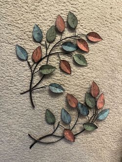 Wrought-Iron Leaf Wall Decoration