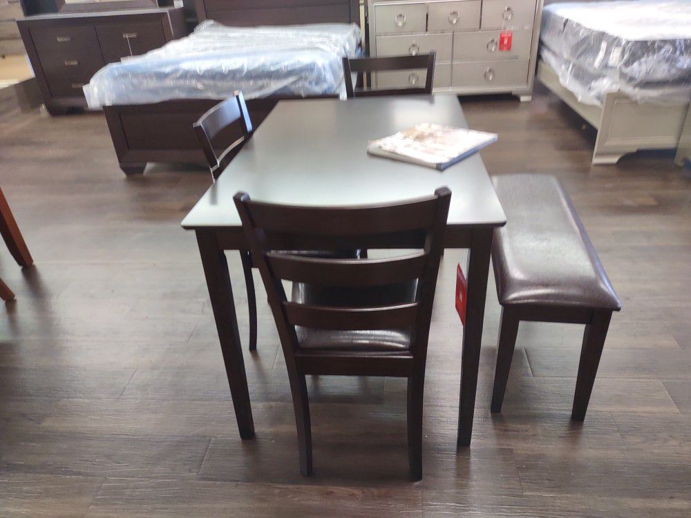 KITCHEN TABLE SET WITH BENCH
