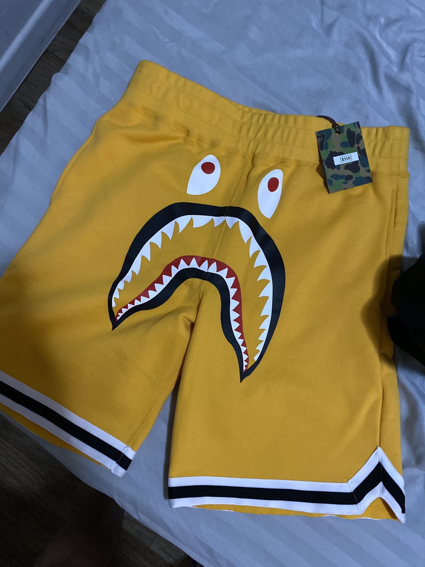 BAPE SHORTS (SIZE XL)