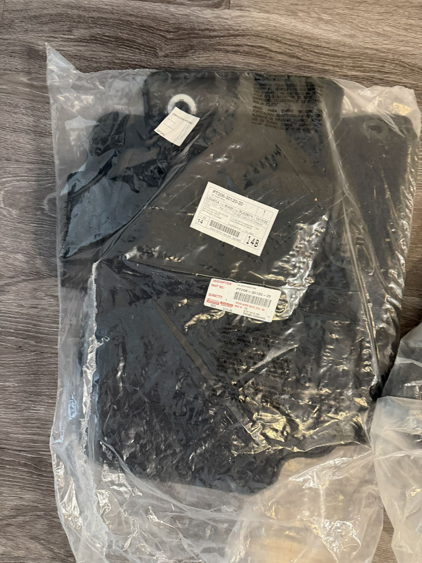 Lexus GS350 floor matt