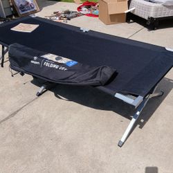 Base Camp Folding Cot Like New 30 Dollors 