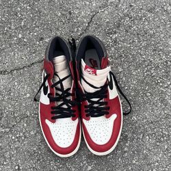 Air Jordan 1 Retro High OG GS Varsity Red and Black  Size 11 Great Condition. Pick Up Only 