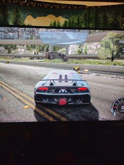 PlayStation 5 it comes in the box barely used