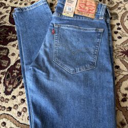 Levi Jeans. NEW
