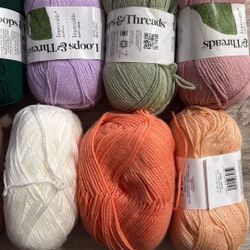 hilo acrílico Impeccable en varios colores, 10 Unidades Todos Por Ese Precio.