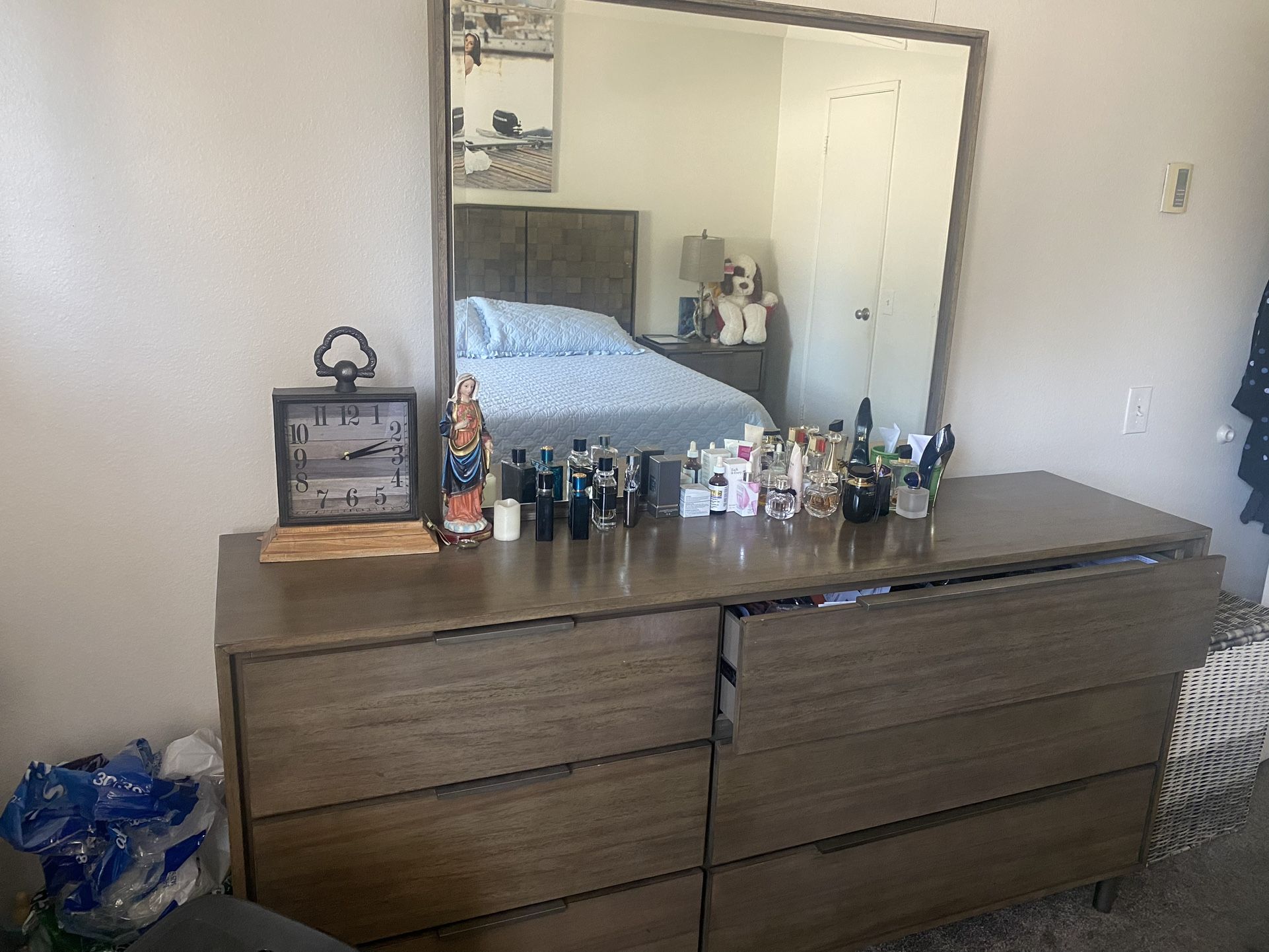 Bed And Counter Home & Garden