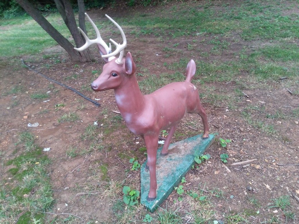 Large Concrete Yard Decor Vintage Deer for sale