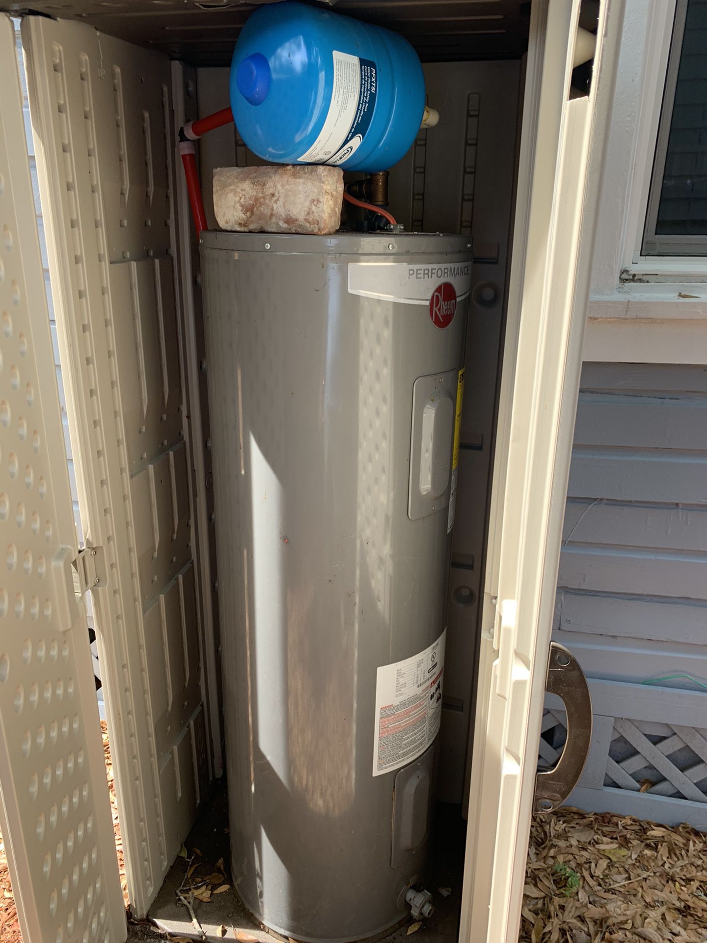 Rheem 50 gallon gal hot water heater tank