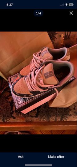 Travis Scott X Nike Dunks