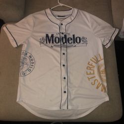 Guys Modelo Jersey Size X Large