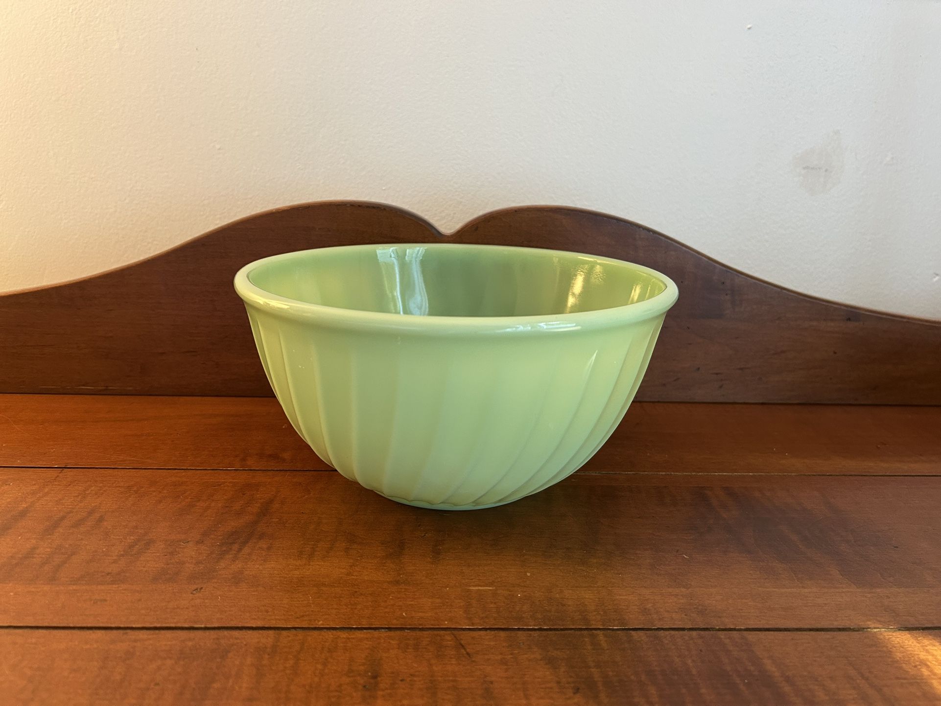 Vintage Fire King Jadeite 9” Swirl Bowl - Great Shine, Some Interior Scratches