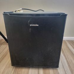 Mini Fridge 