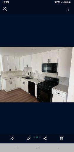 Complete Kitchen Cabinets