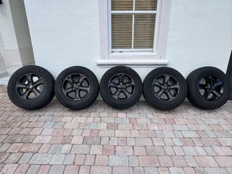 18” Jeep Wrangler Wheels Rims and tires $650