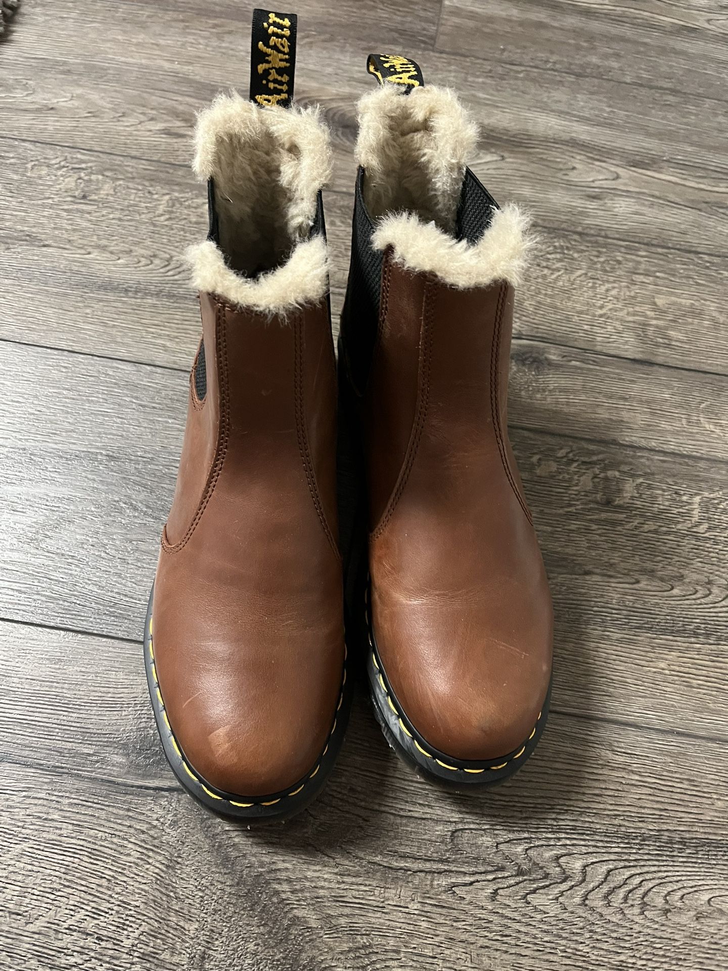 DR. MARTENS Winter Boots