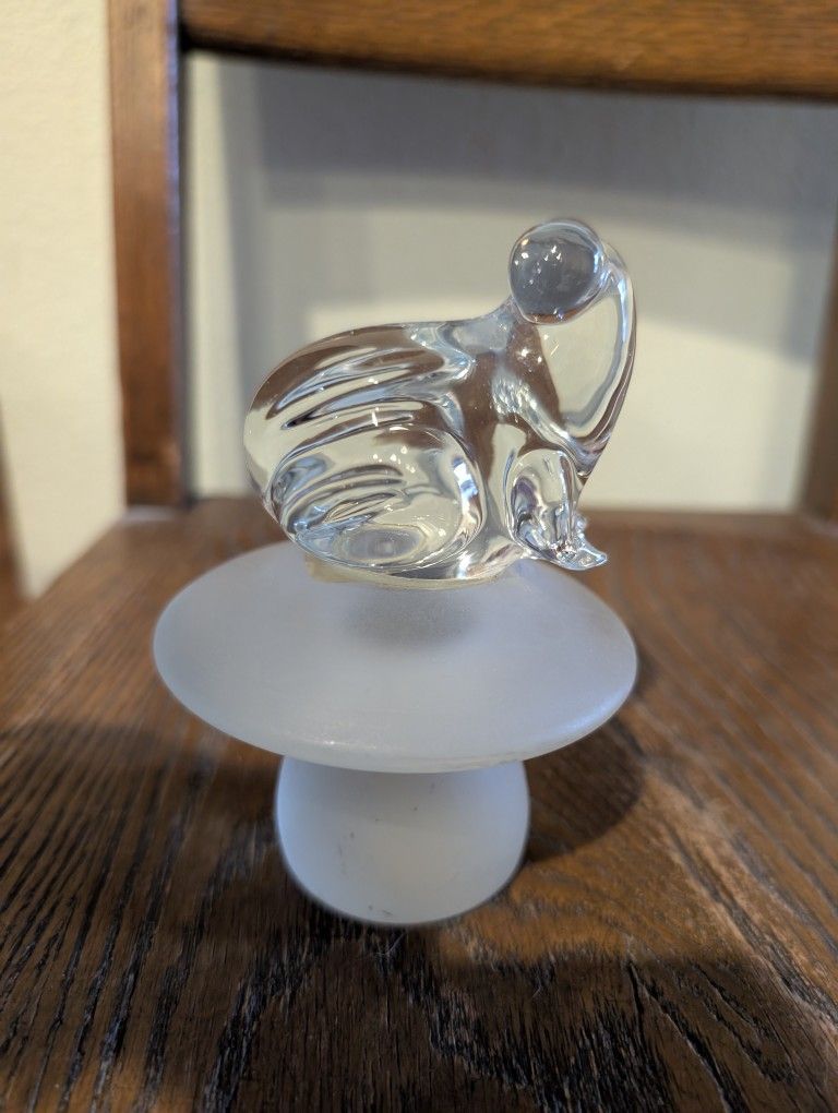 vintage Napkoware glass frog sitting on a mushroom figurine