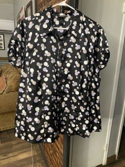 Woman’s Top Size 18/20 By Lane Bryant