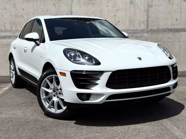 2017 Porsche Macan