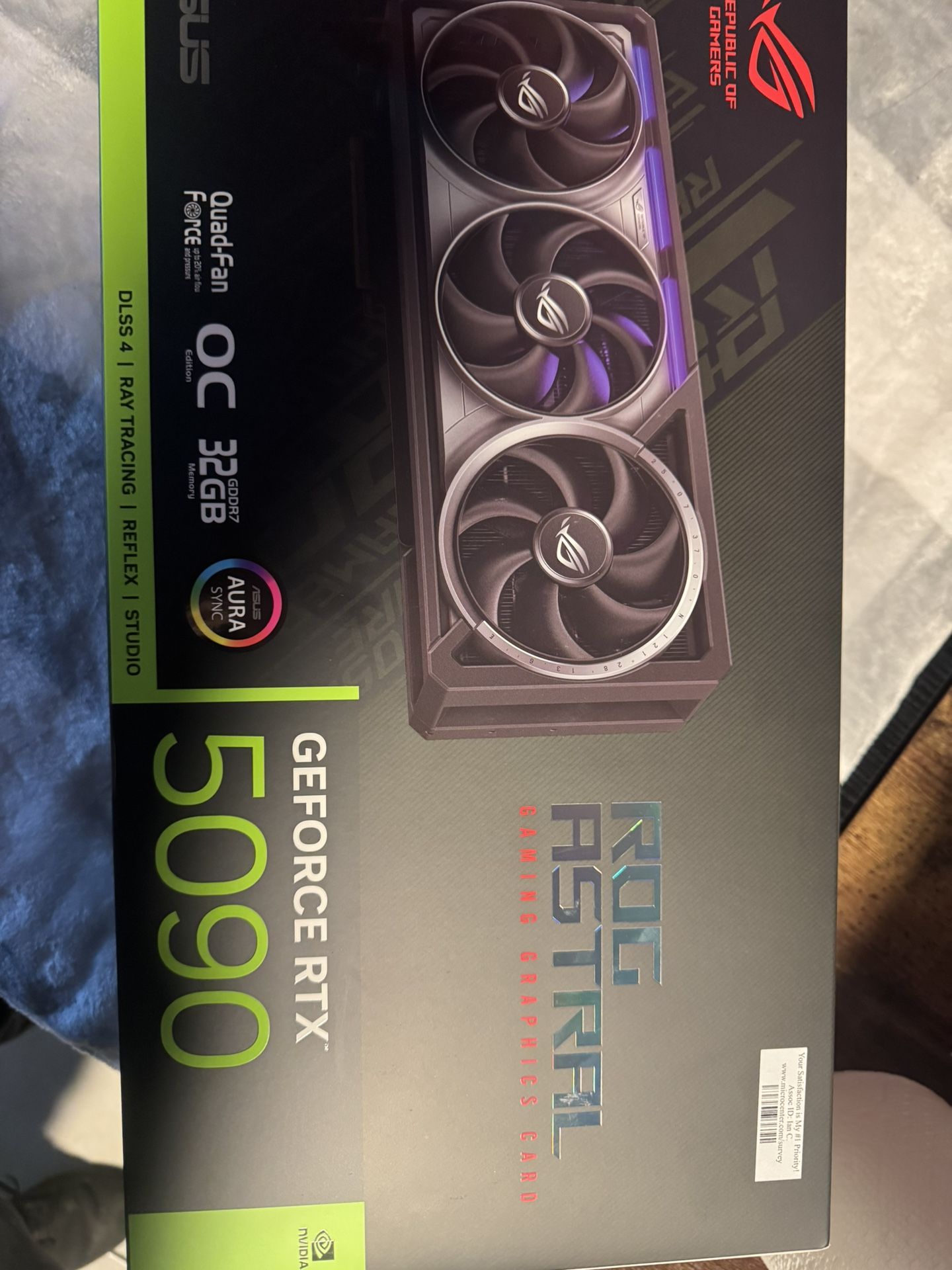 RTX 5090 ROG Astral Overclocked Triple Fan 32GB GDDR7 PCIe 5.0 Graphics Card