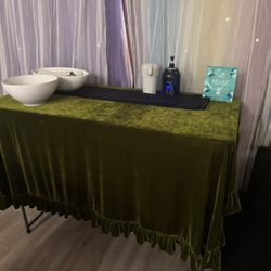 Folding Table And Table Cloth 