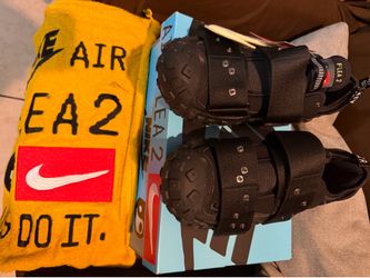 Nike Air Flea 2 in black