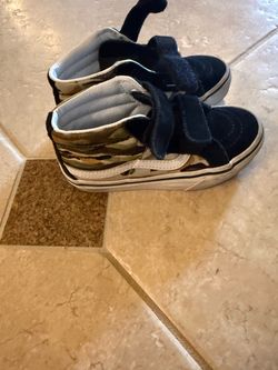 Vans Kids High-Top Sneakers Camo size 11.5
