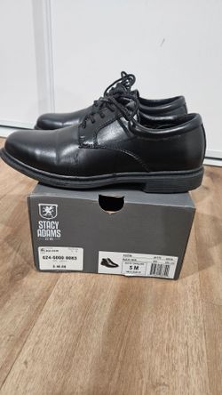 Dress shoes
