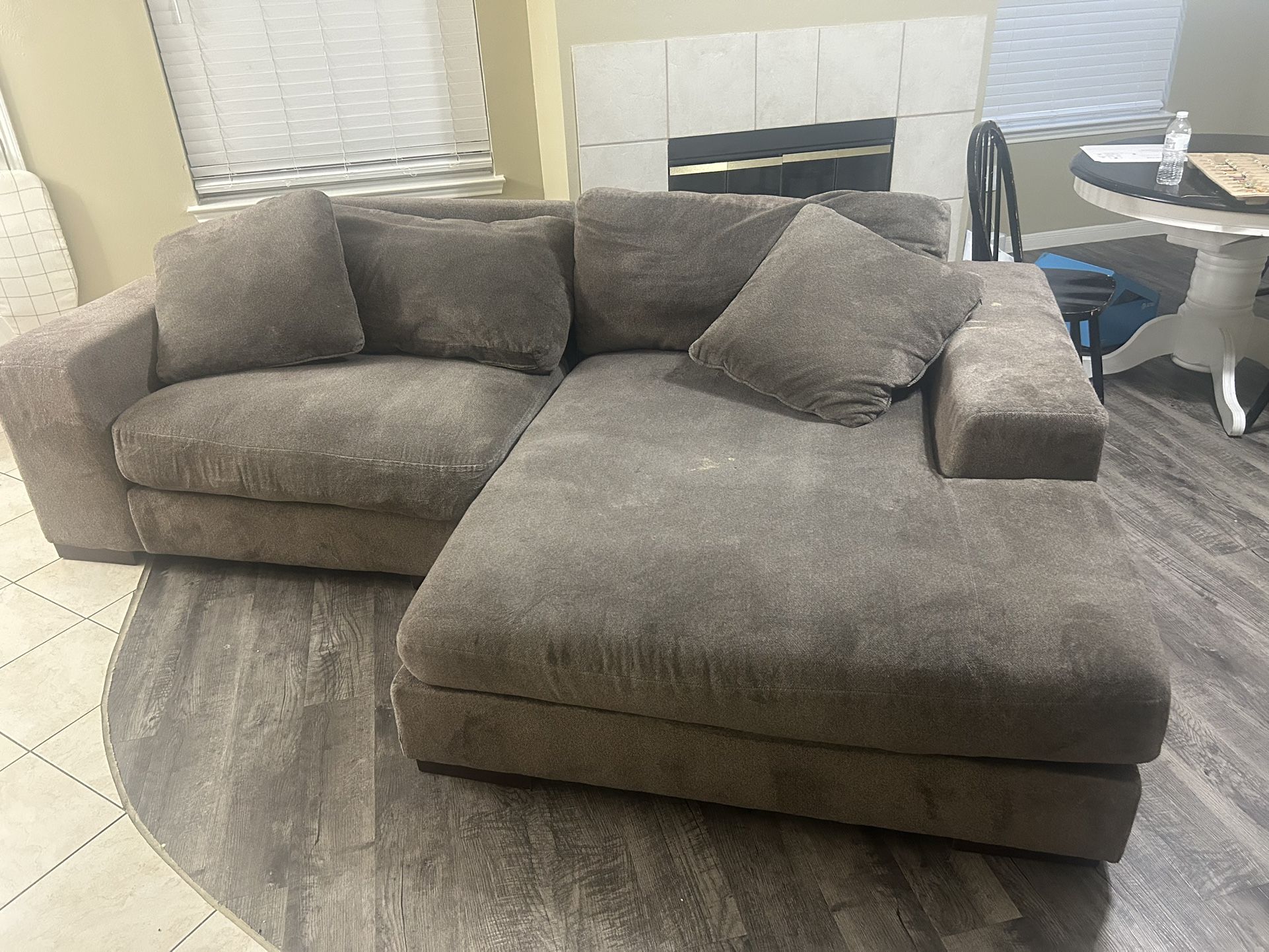 Sectional Couch Need Gone ASAP