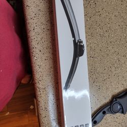 MOTIUM 22"+21" Super Silicone Windshield Wiper Blades, Fit for J hook Wiper Arms (set of 2)