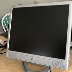 20” Monitor Setup Complete With VGA And VGA/HDMI Converter